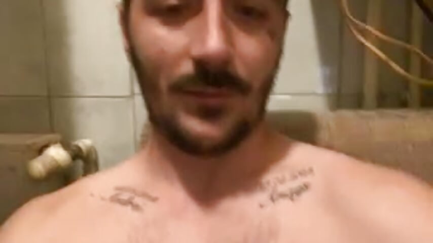 80895329923__67D9376E-26CF-4119-8015-F63CE64D82A8 - video av boyshow1996 cam-modell