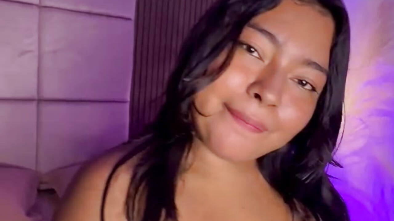 Naked Violet🔥😈 - video av Violetclarkson cam model