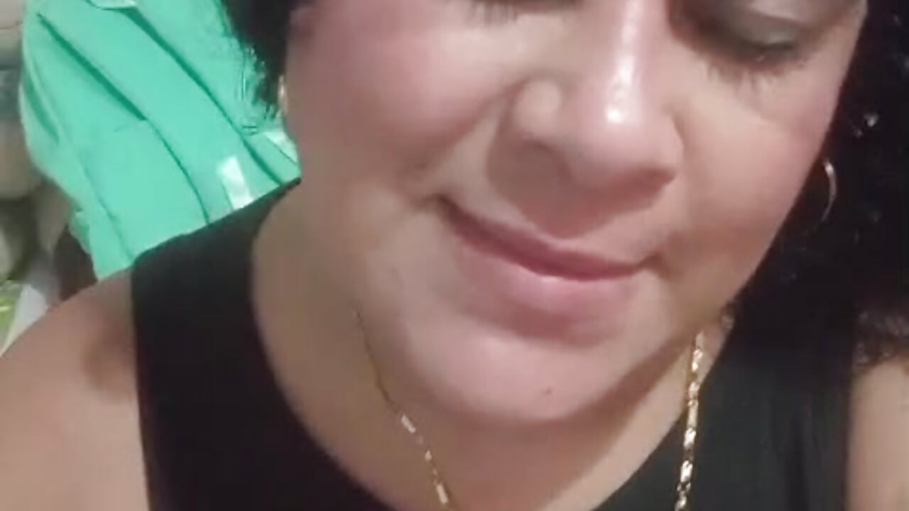 profile-intro-video-1787353195 - video by Michell_hot_cute