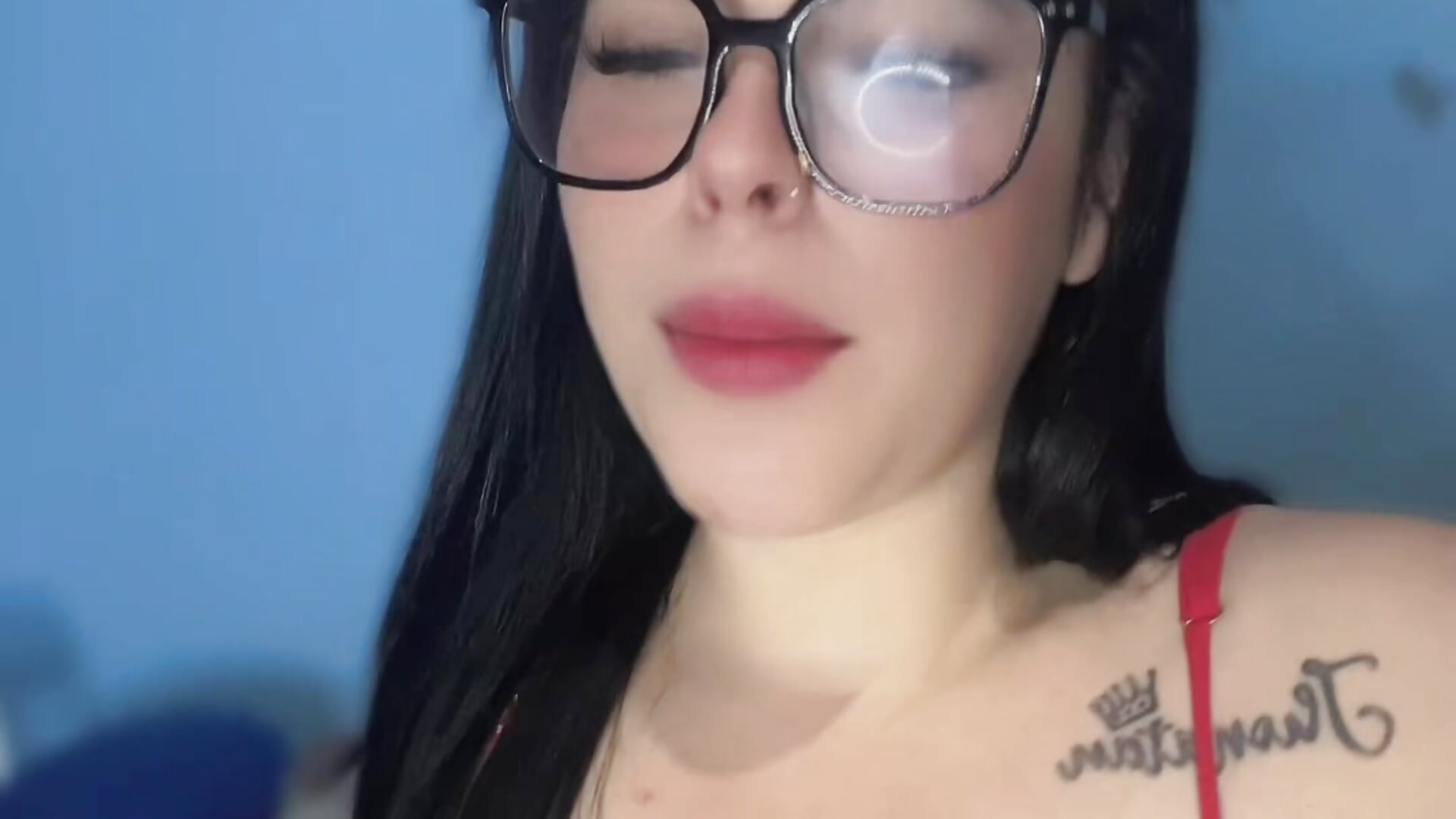 941148e98b2a404da77d0e36426ad57f - katha_Brian01 adlı kamera modelinin videosu