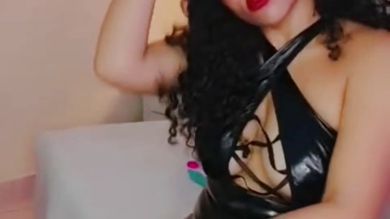KISS MY FEET - ক্যাম মডেল anamariafire-এর ভিডিও