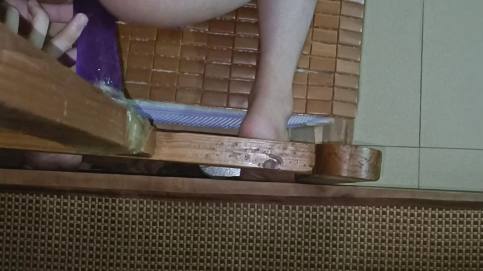 自娱自乐假牛牛2(Play with toy penis) - video van healerlyy cam-model
