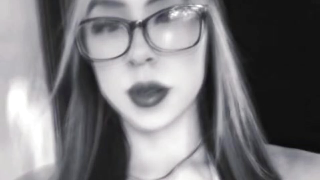 Me 💕 - video av May_Thompson cam model