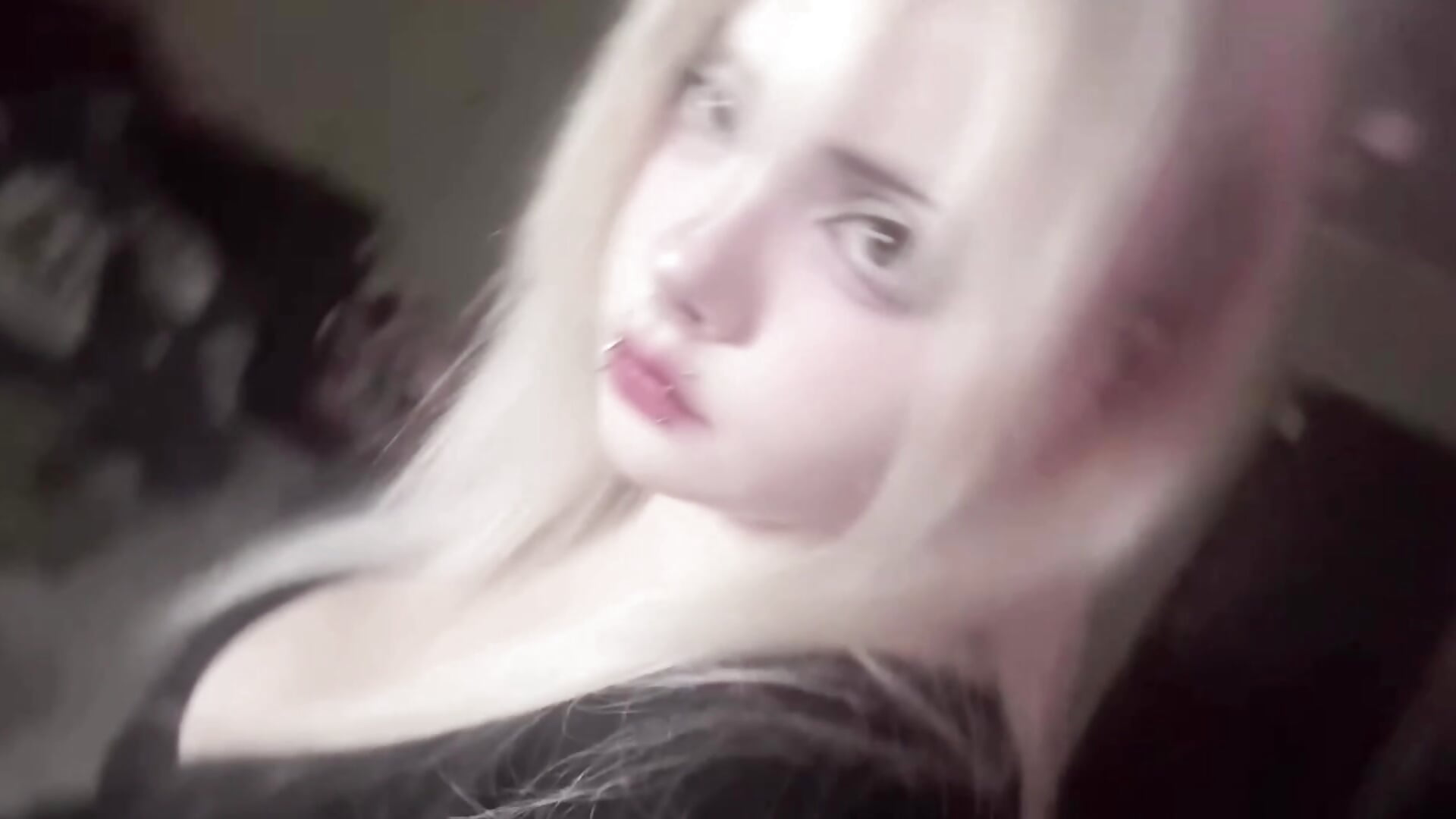 My first video here - video di MadalineDragna modella di cam