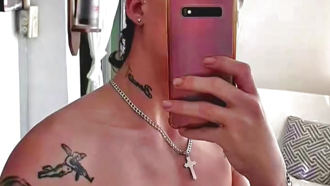 🥷🏼 – video od webkamerové modelky Axel_Kiing