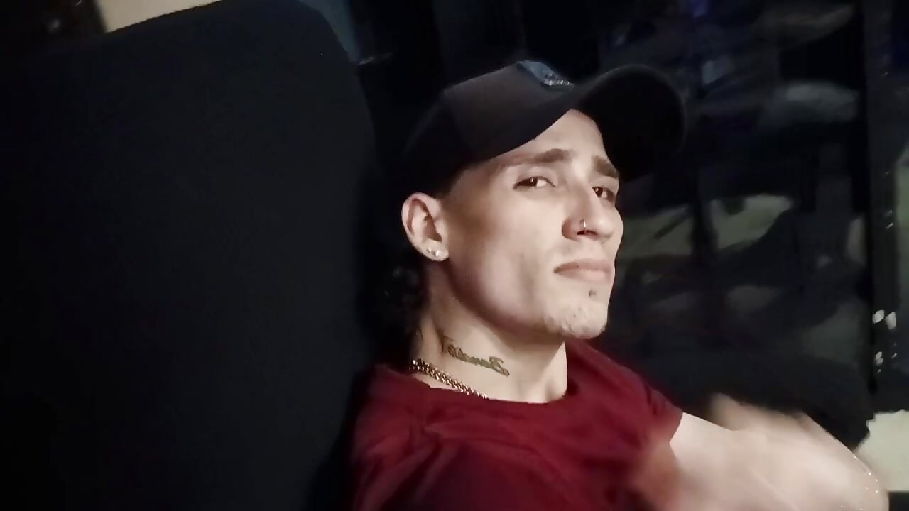 Working 💎 – video od webkamerové modelky Axel_Kiing