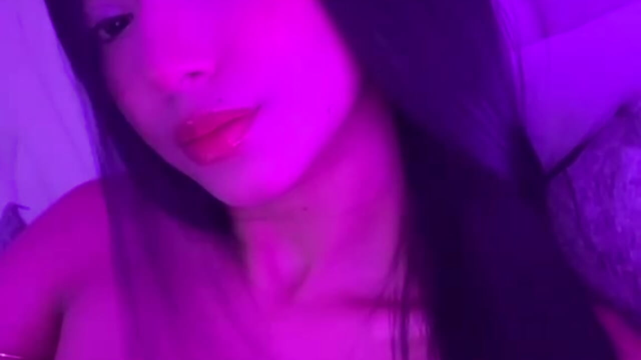 Serving Facecard 🫦 - video by Lia_Sab cam model
