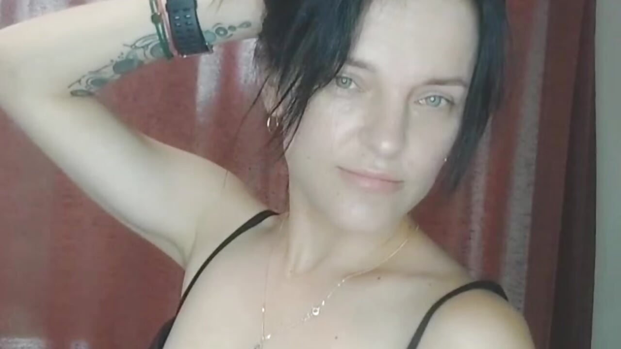 profile-intro-video-1788010472 - video by Velvet-Naughty cam model
