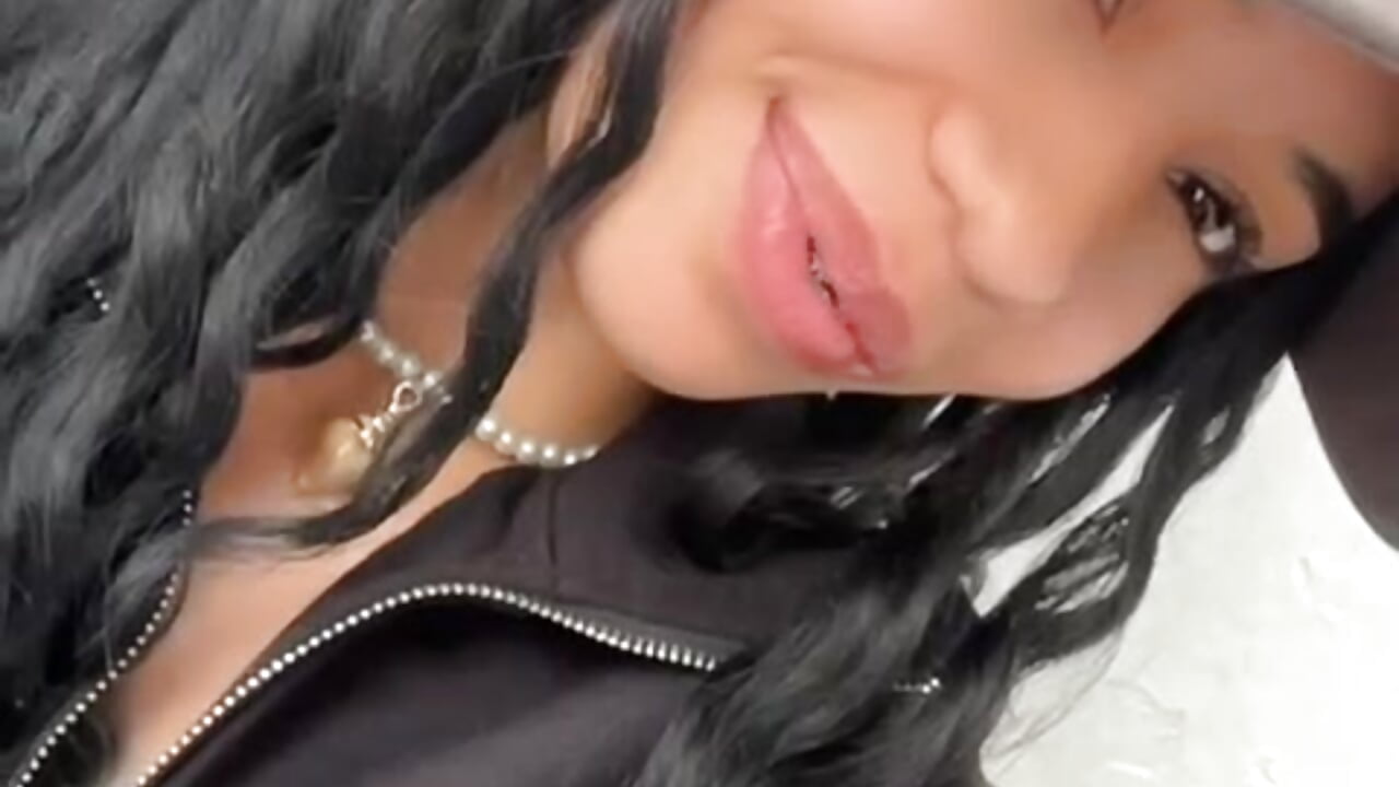 WhatsApp Video 2026-08-21 at 2,13,38 PM – video od webkamerové modelky alexaamoonn