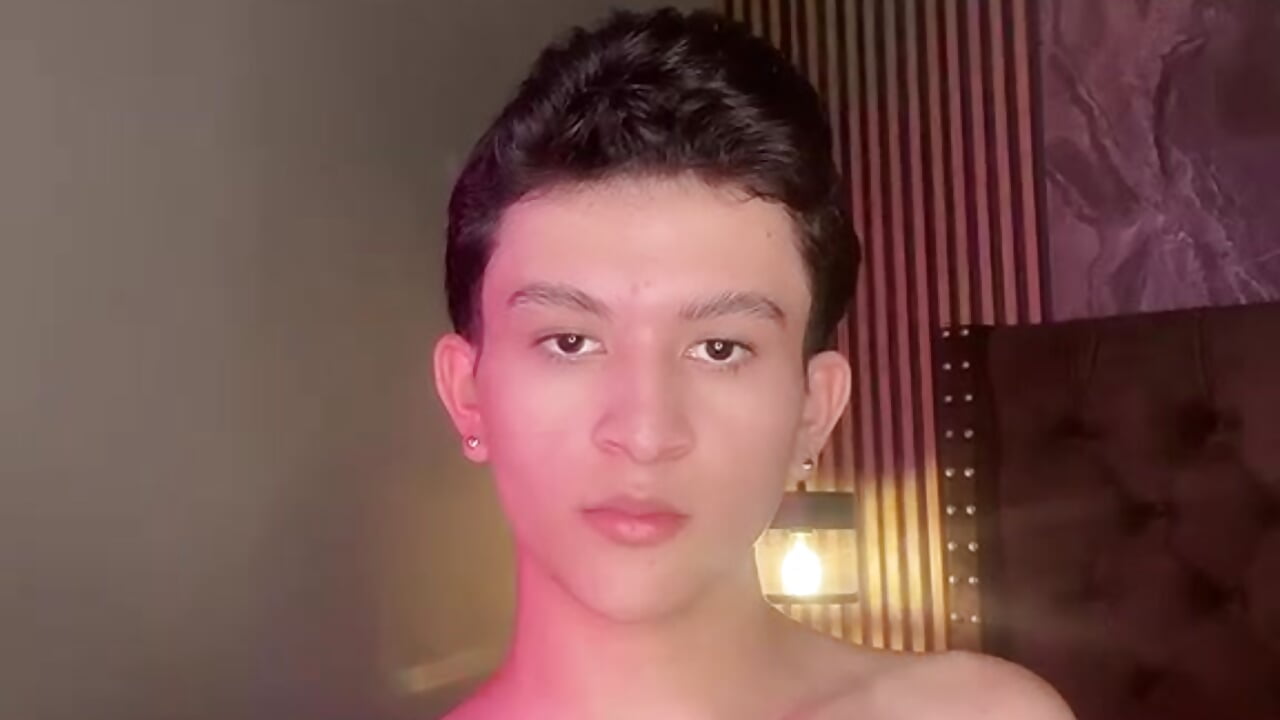 a sexy guy - video av Kaelix_noir cam model