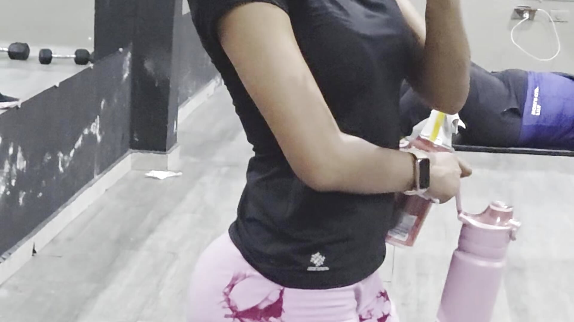 GYM – video af skinny_sisters cam-model