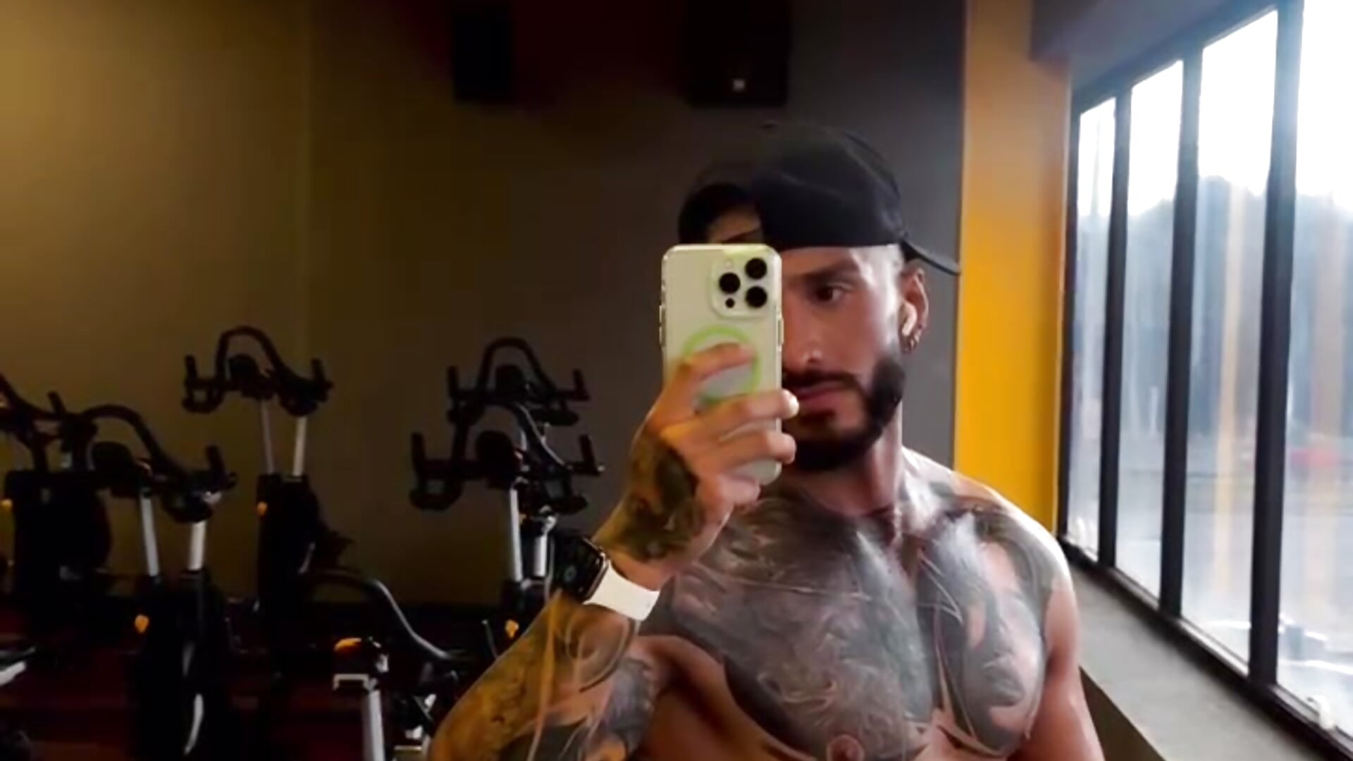 TATTO BOY - video by Simon_trujillo