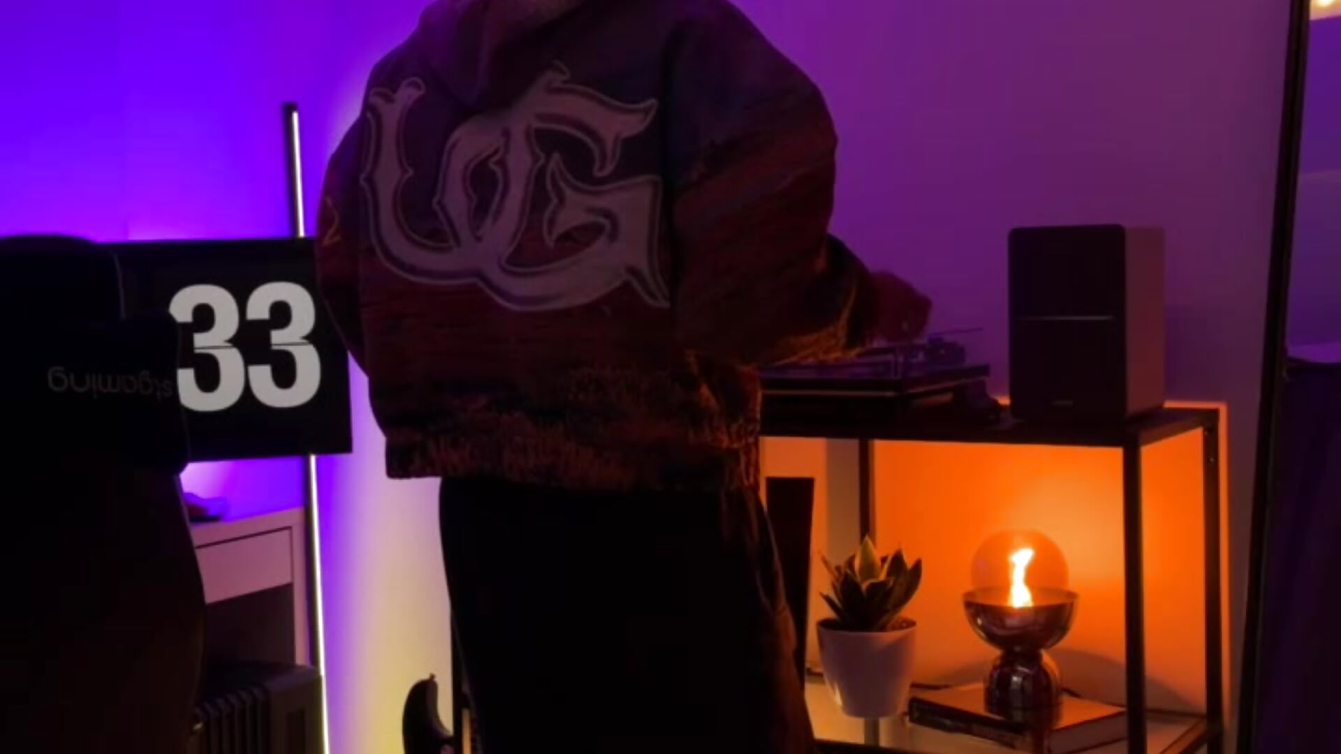VINYL - Video von Fen_u Cam-Model