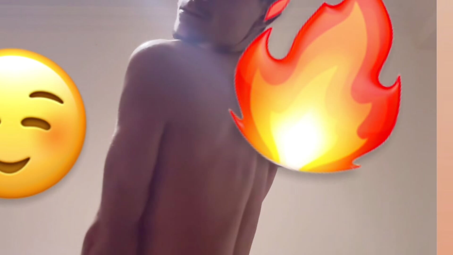 Play boy en accion - video by onlyikeroficial cam model