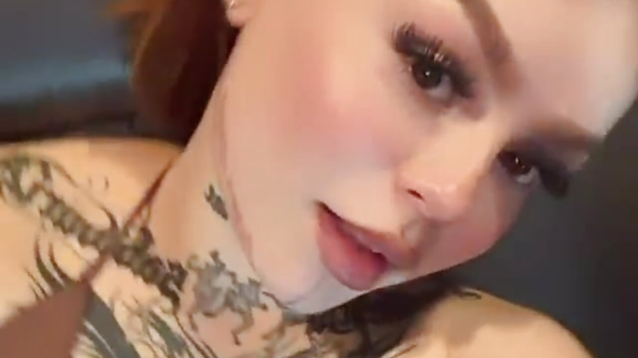 Annie is here! 😘🔥 - 視頻由 annie_brownn1 主播提供