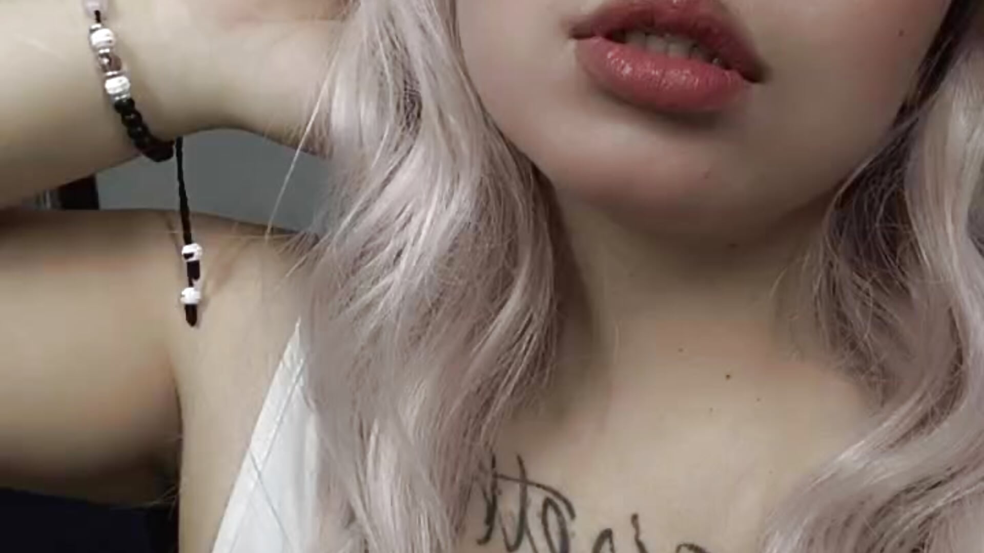 My lips desire you 👄😍 - 視頻由 Mei_Meii 主播提供