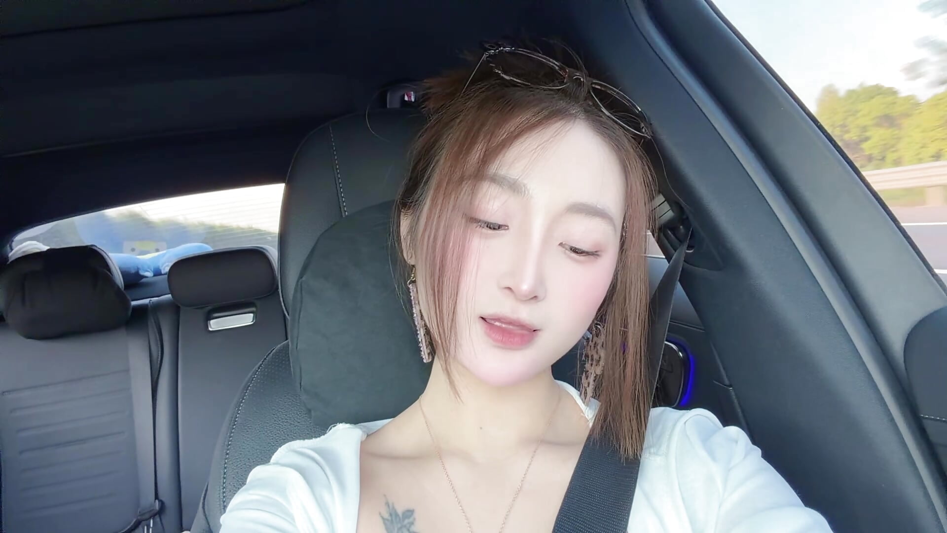 61AE8B36F00CDA7B1D015771849838DE - video by tiantian-886