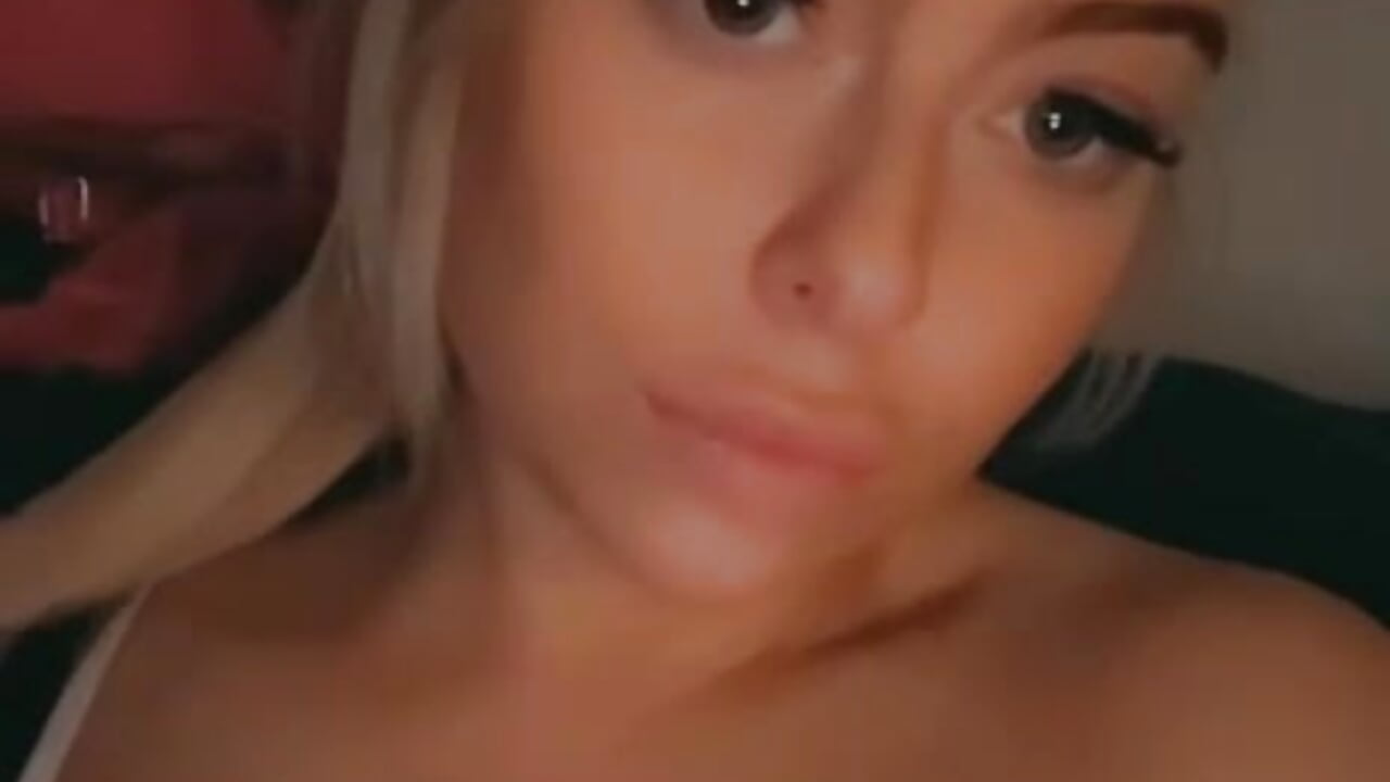 meeee - video by Spicyblondee