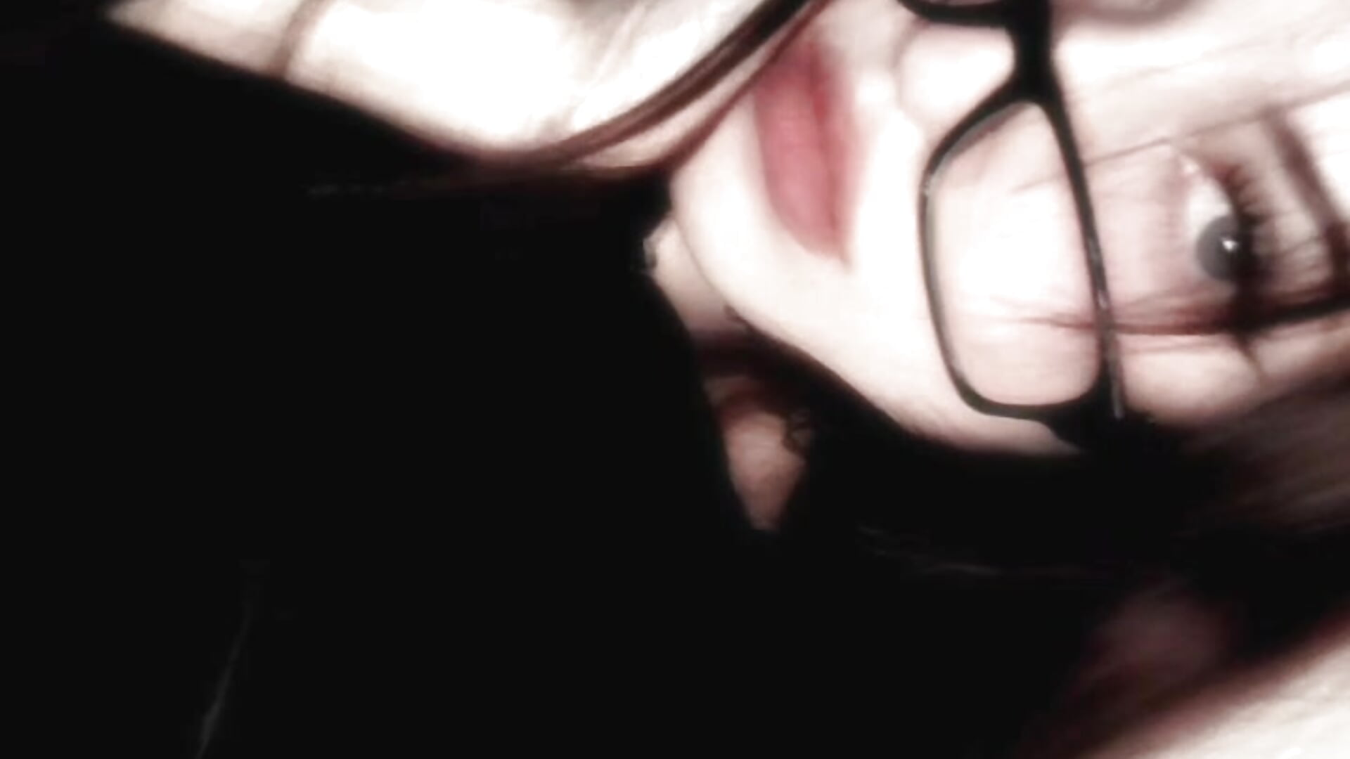Lina - video oleh model kamera mirrietysofiety