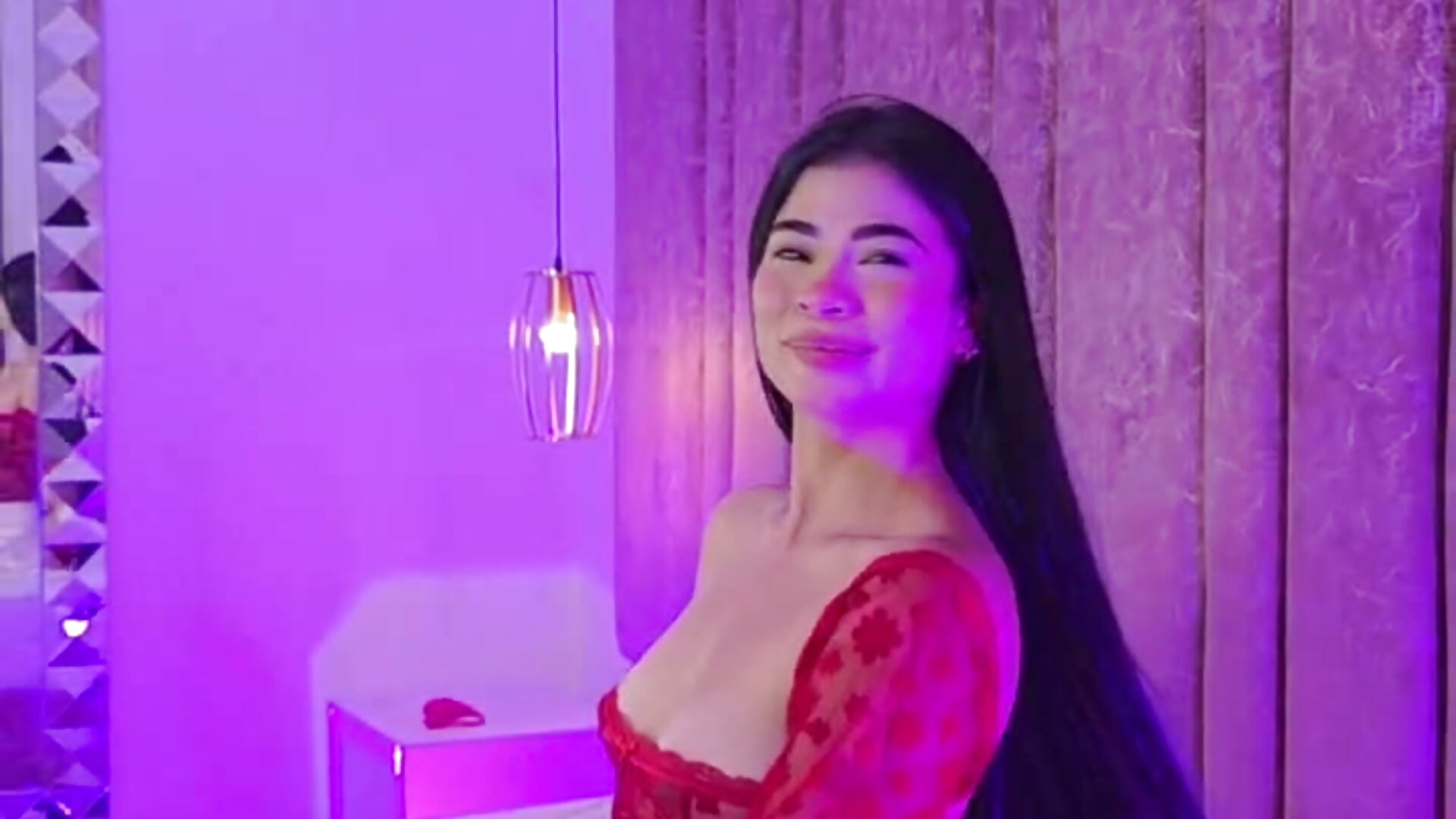 Lily 🥰 – video od webkamerové modelky LilyHans