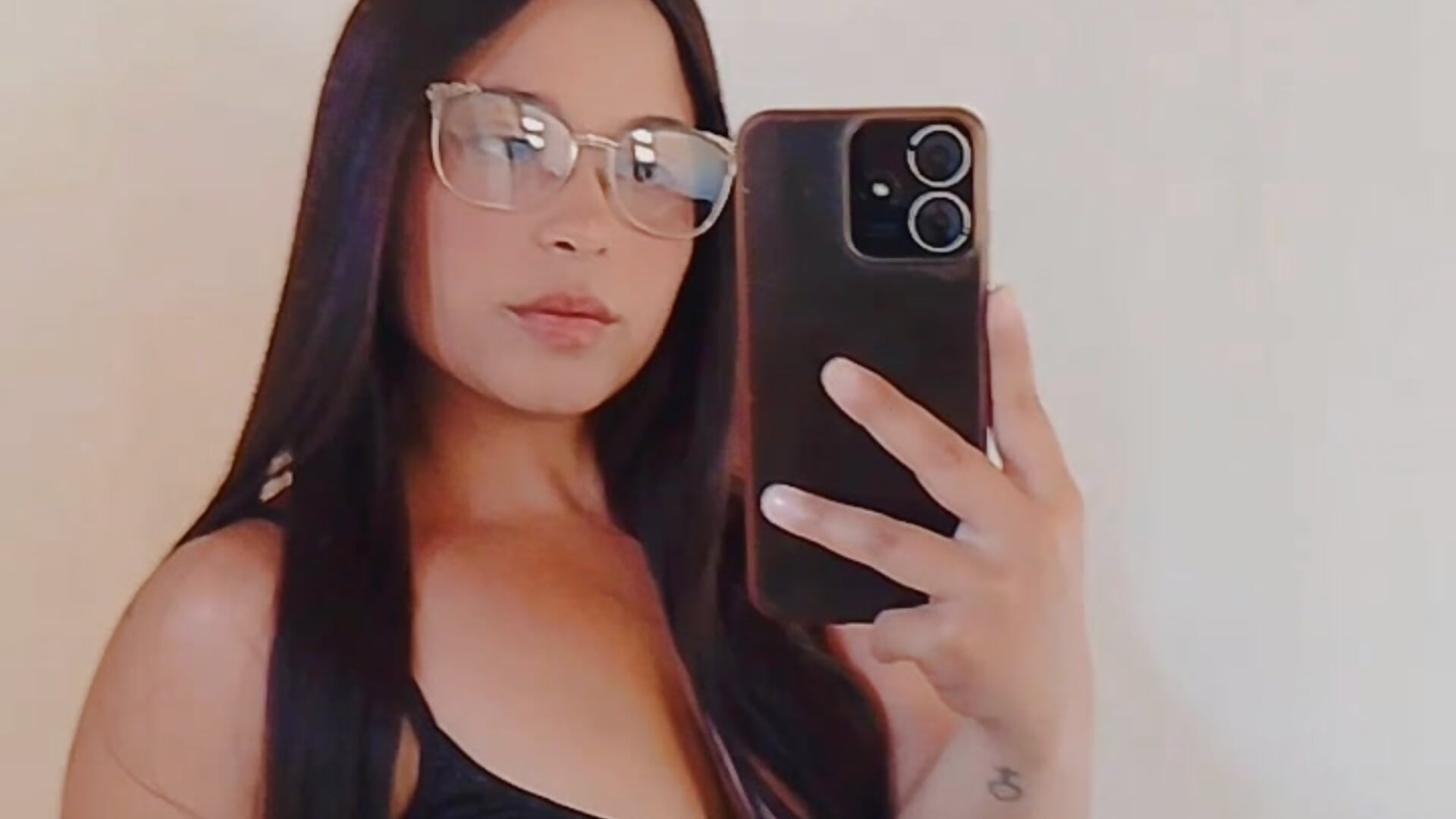 1000412548 - video by Scarlettttttttttt cam model
