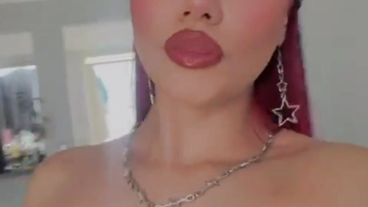 HORNY 🔥 - video av mariajonesX cam model