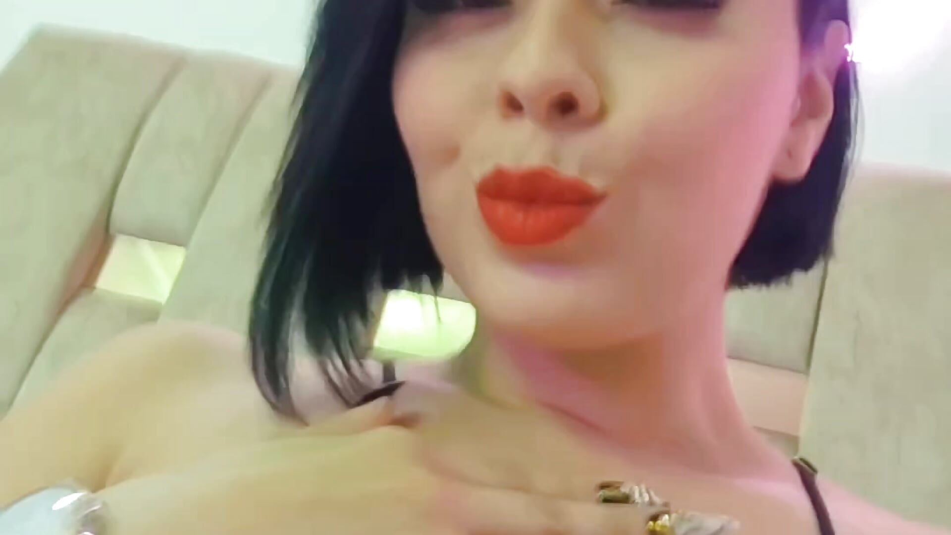 😏 - video by NiaDelaOz1