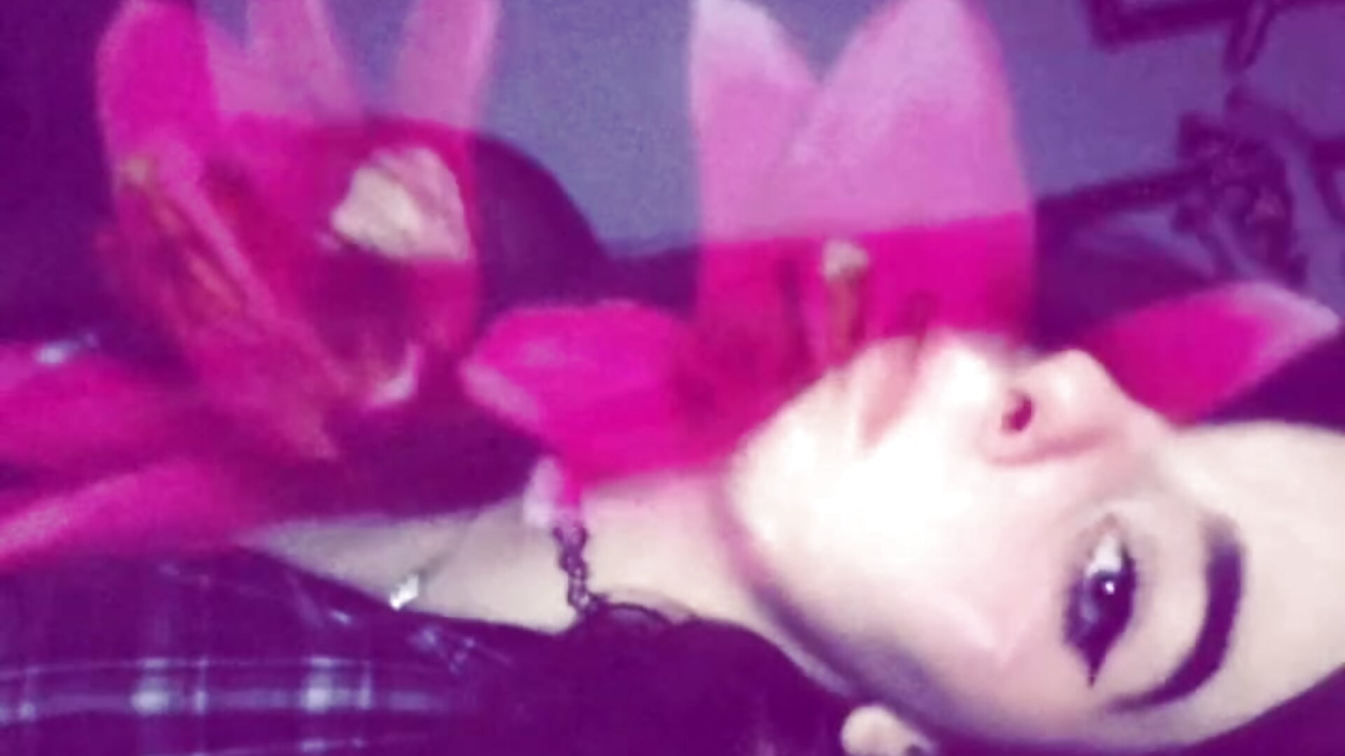 Me - clip cu SimoneEbesu model videochat