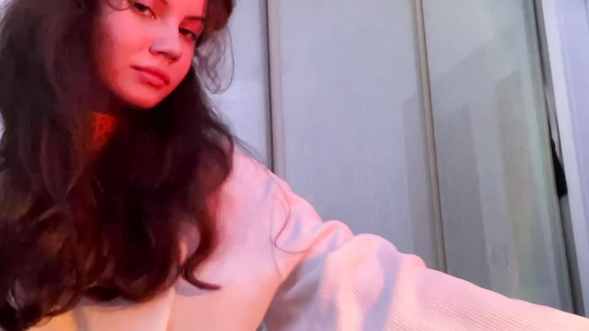 Sweetest Aura 💋 – video od webkamerové modelky HotCheery