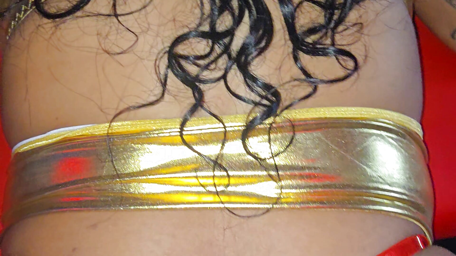 Gitana loft erotico atrapada de cabeza y manos en silla - video oleh GitanayGitano kamera model
