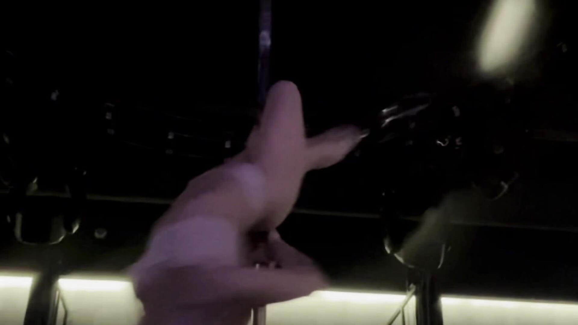 Pole dance - video by CaitVio cam model