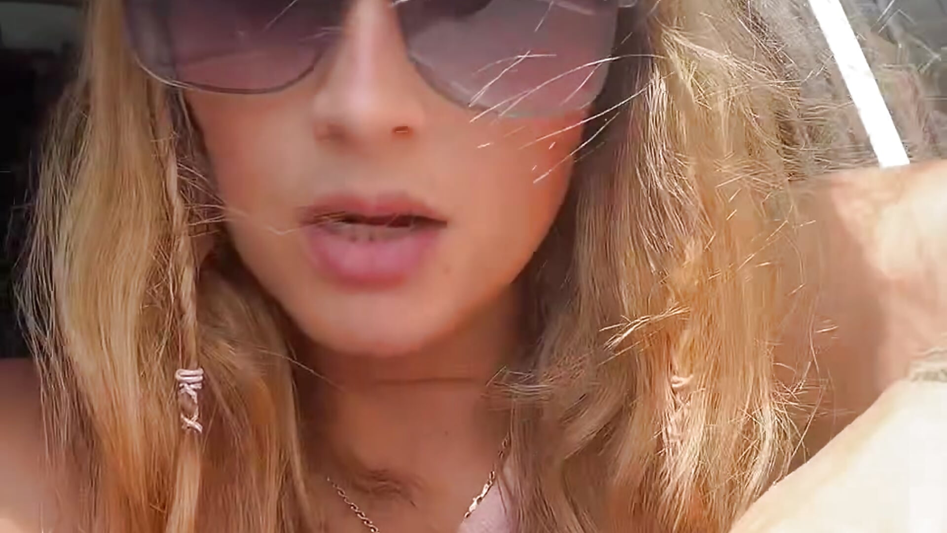 💕🍀 – video od webkamerové modelky Arizaa1