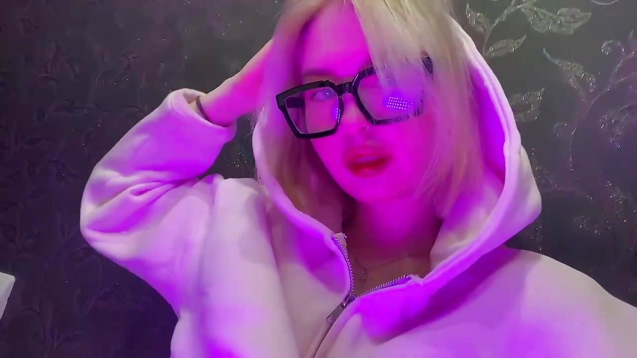 💋 - video by Eva_kiki cam model