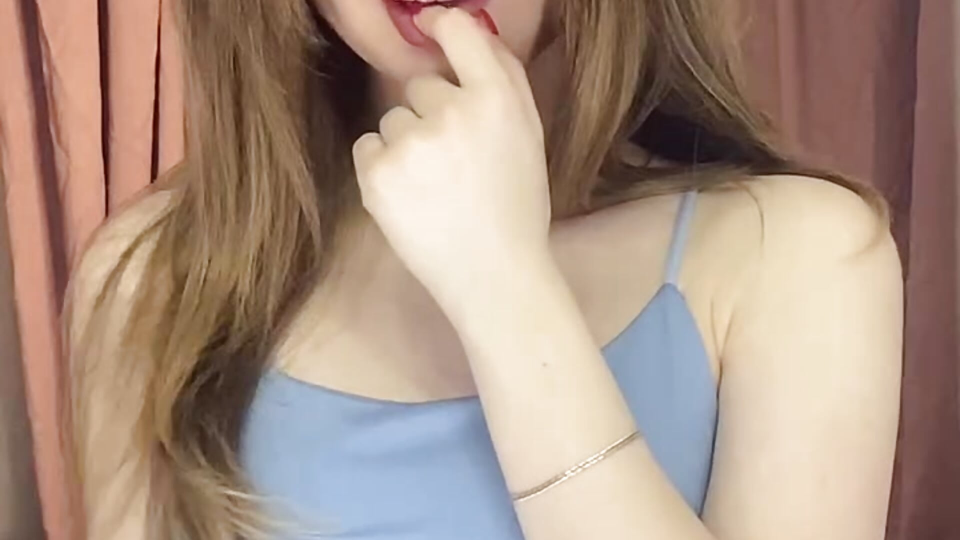 ? - video by Eva_kiki cam model