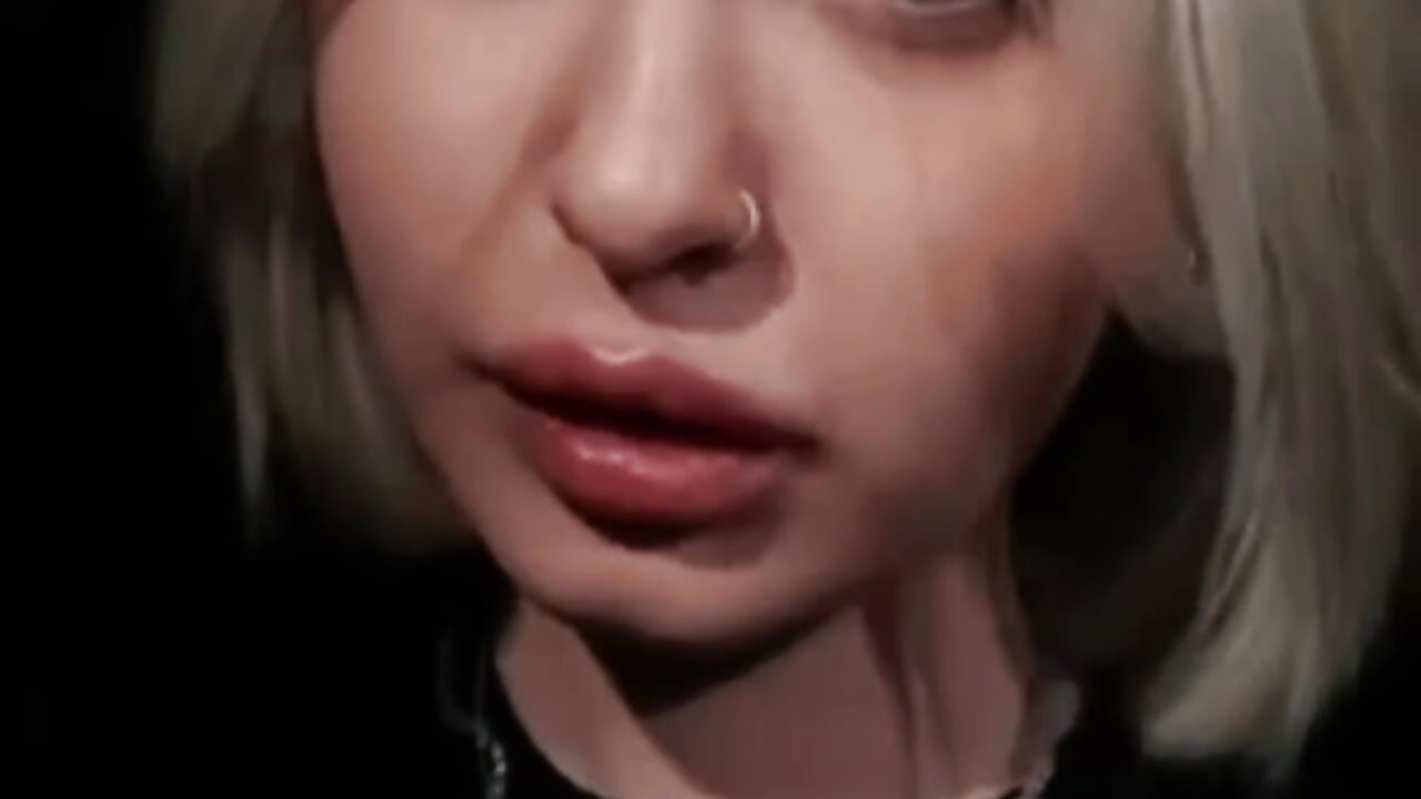 lips lips lips - video av Eva_kiki cam model