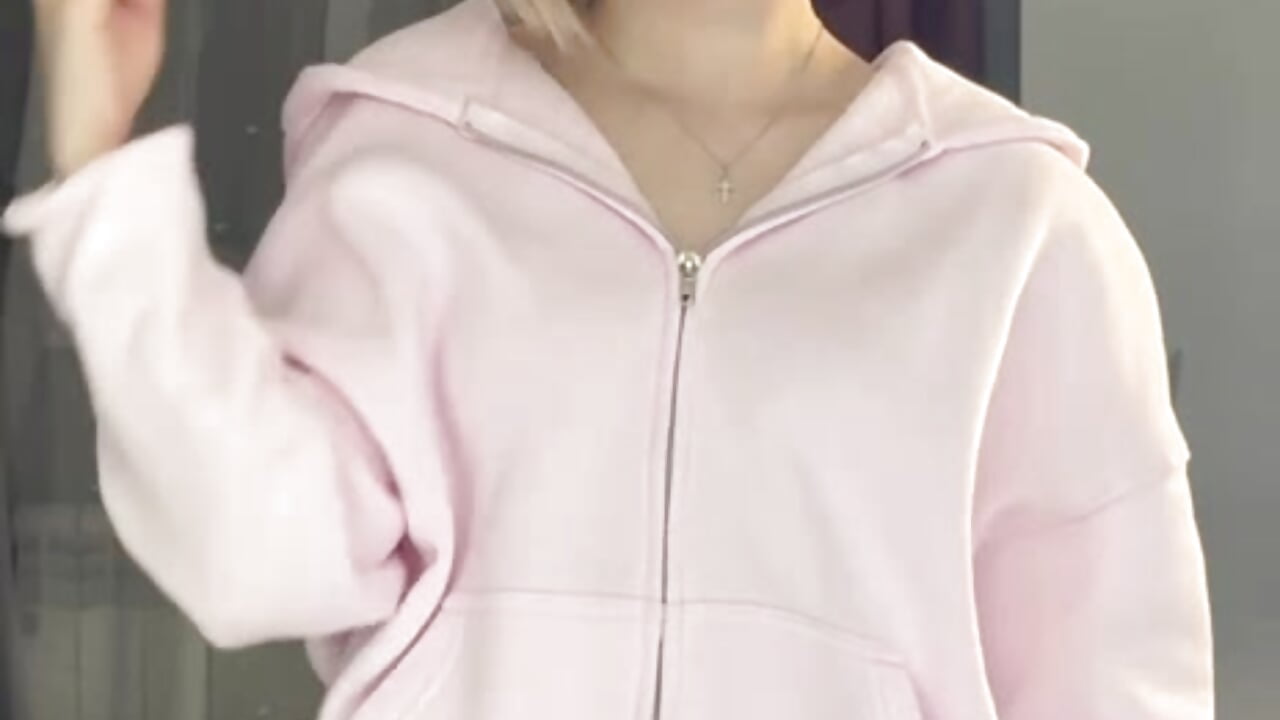 hug me! - video by Eva_kiki cam model