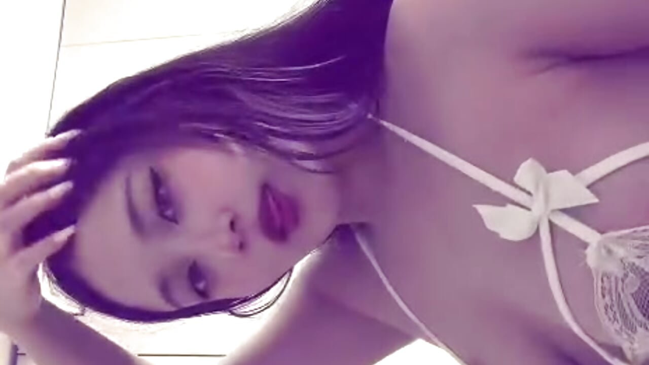 They are so huge - video by HeidiWillis cam model