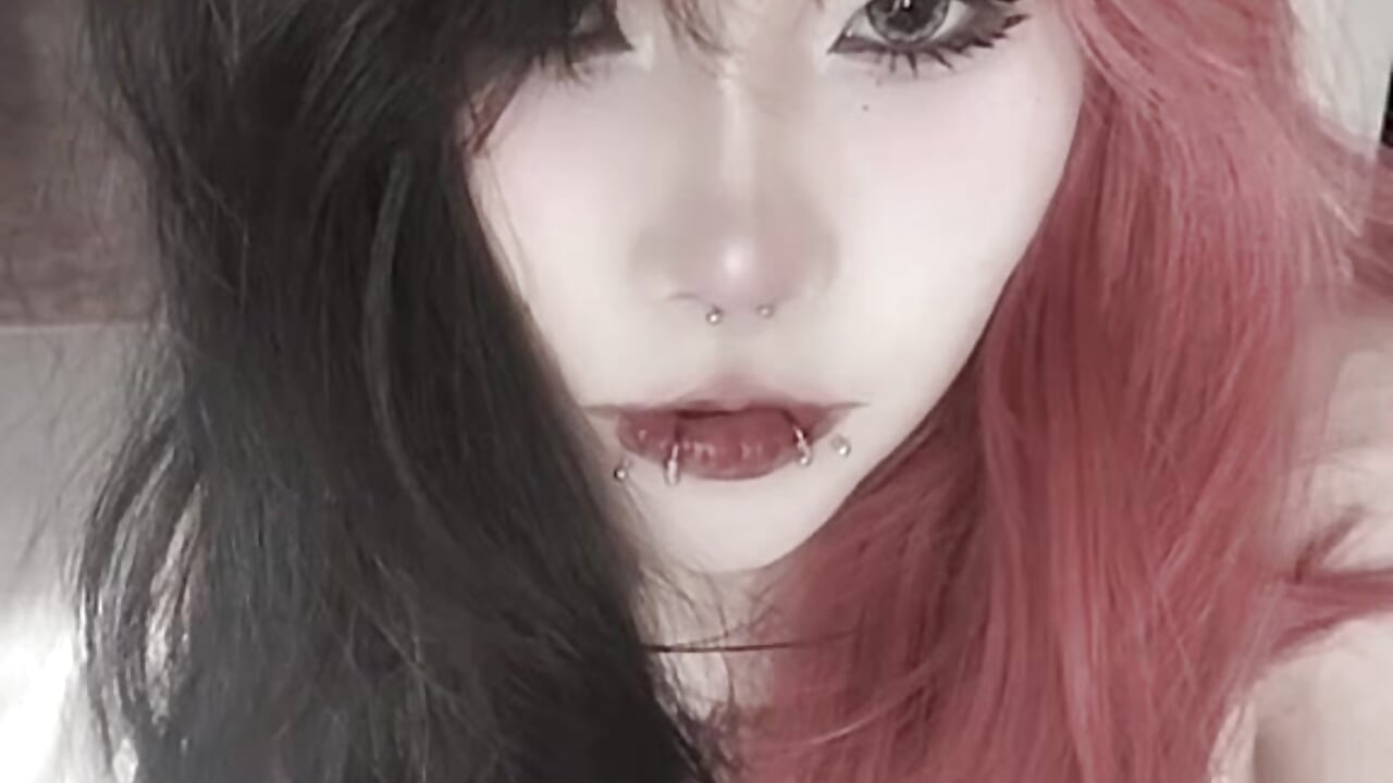just me <3 - video by Ruby_Wright