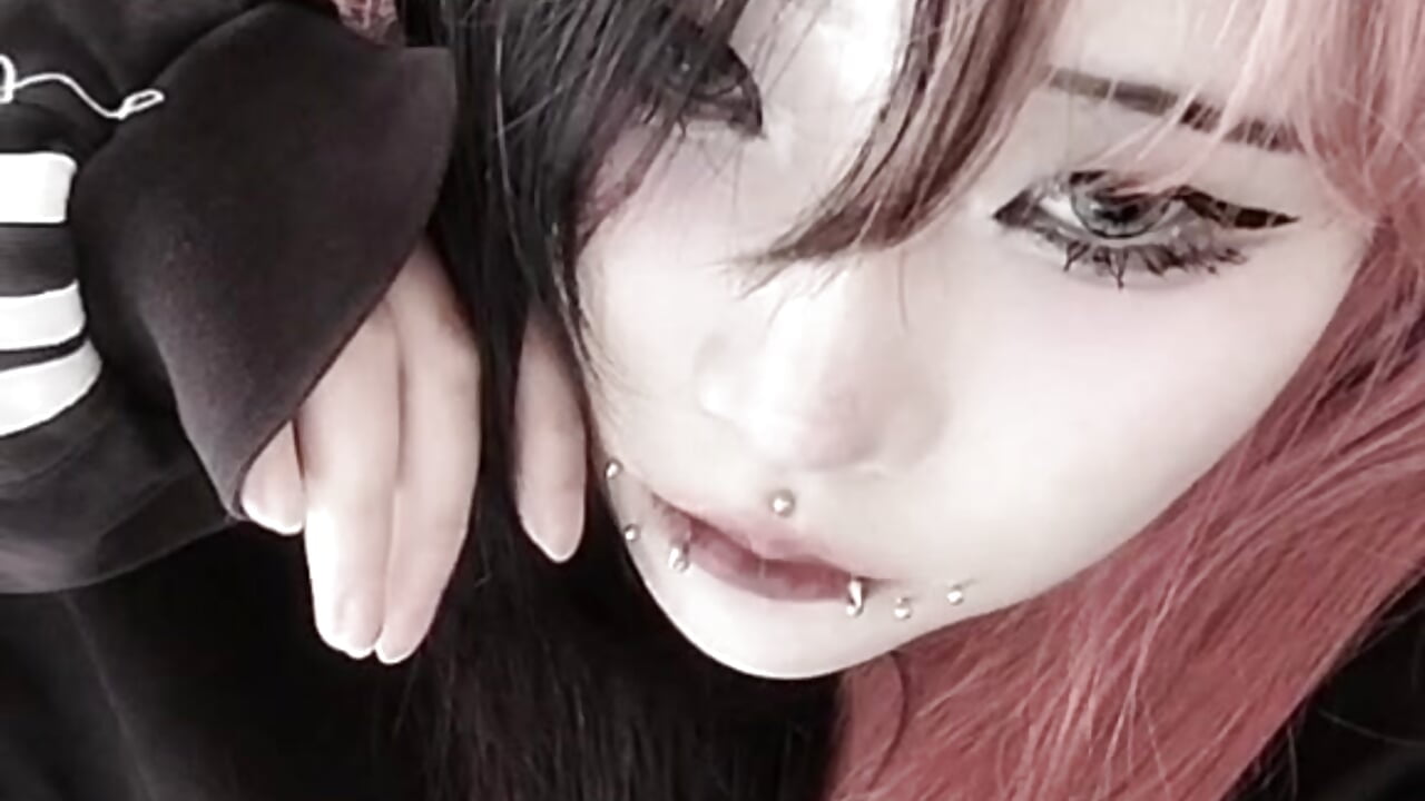 meoww - video oleh model kamera Ruby_Wright