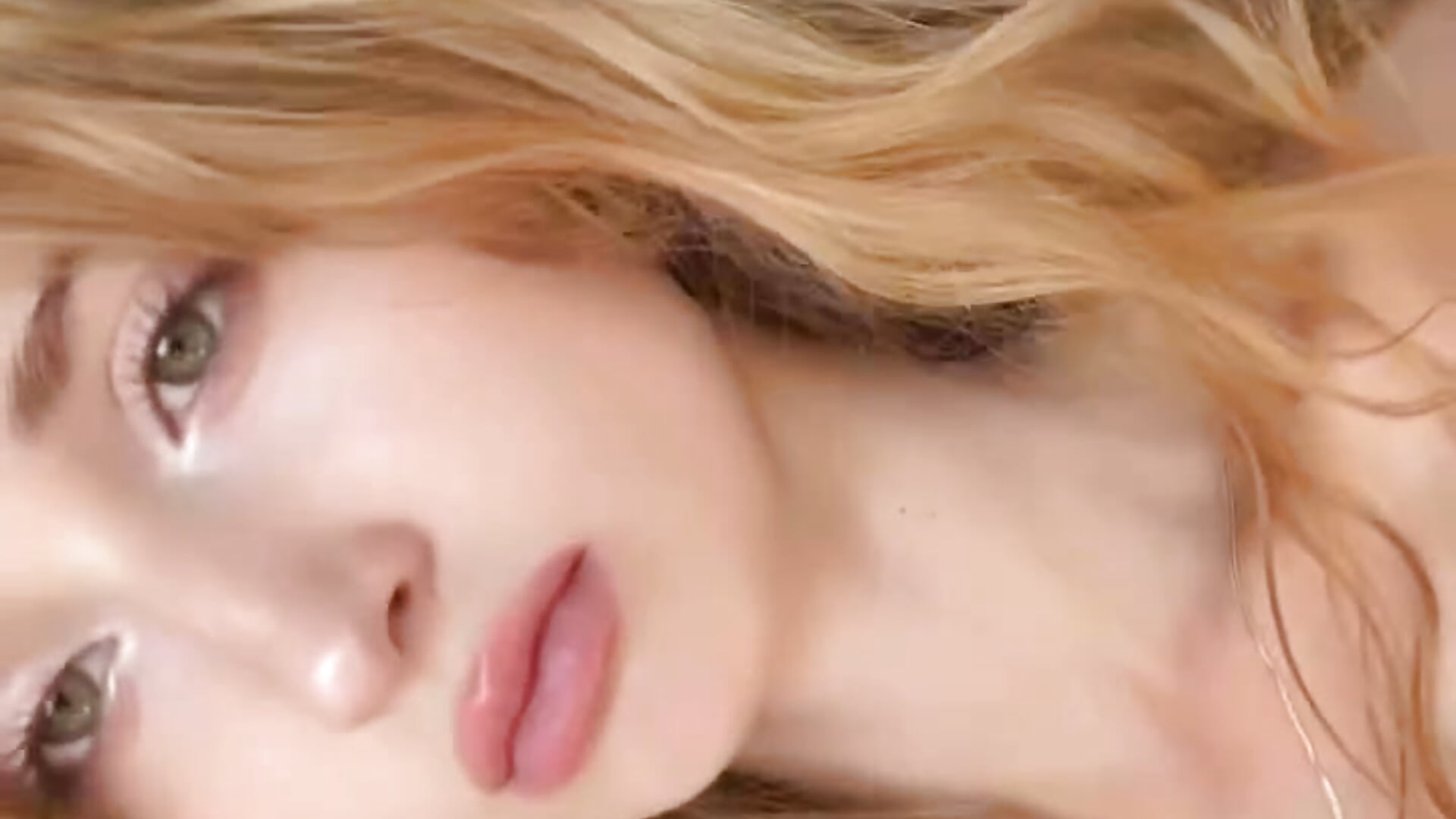 it's me💫 - βίντεο μοντέλου PalmiraWiner