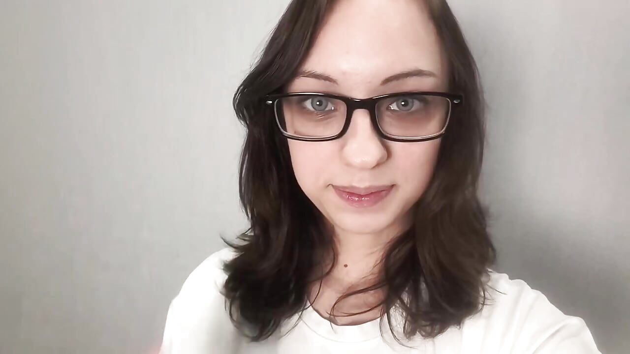 Hii — filmik BongGulde, modela(-lki) na kamerkach