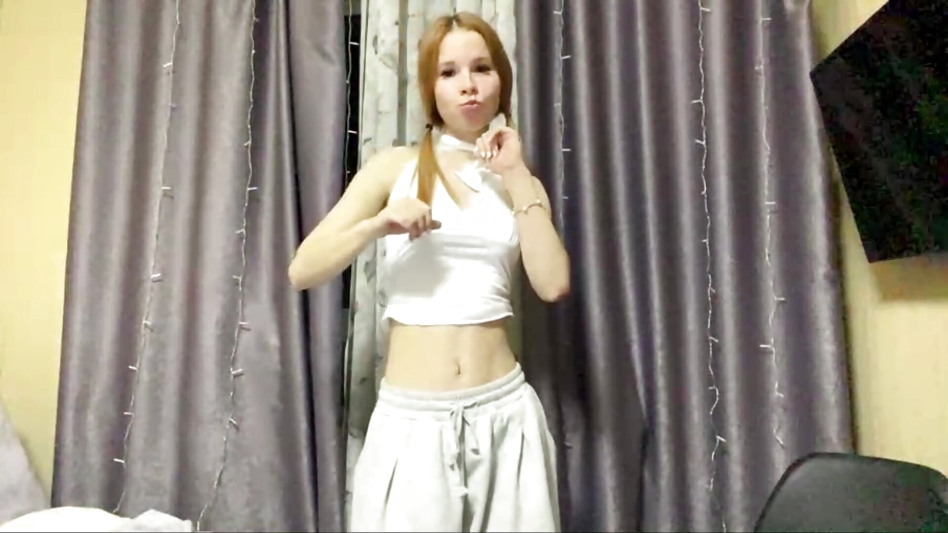 A little dance – video od webkamerové modelky Dreamchase