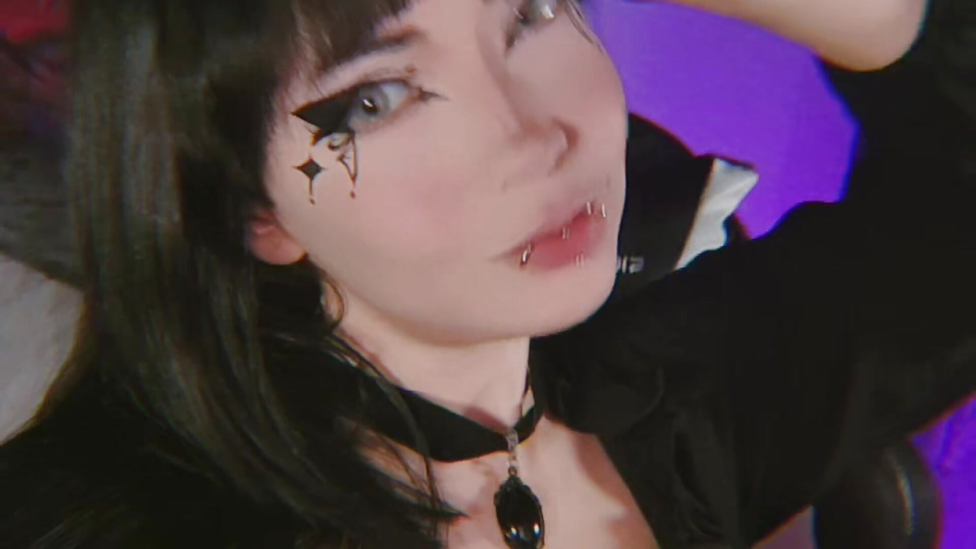 Hii 😼 - video by Lady_Roxane cam model
