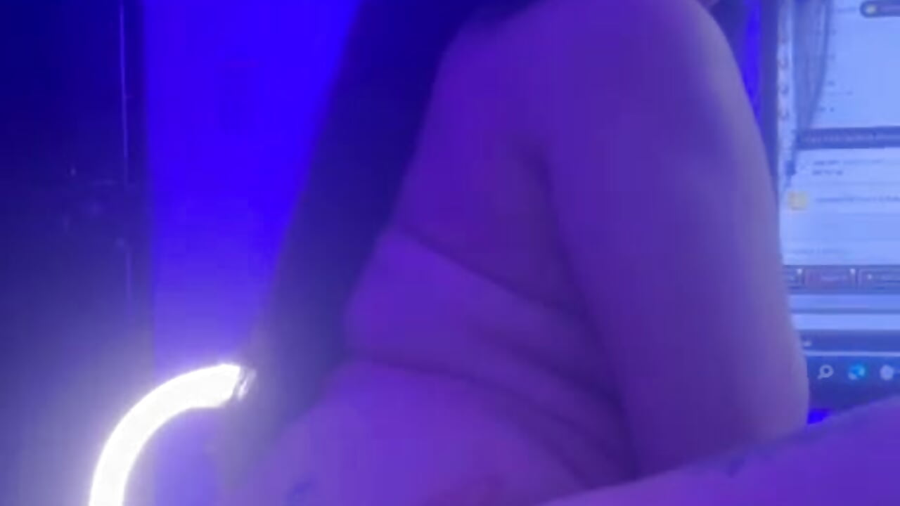 Jumping in a big cock😘 - video by onixandghosty2