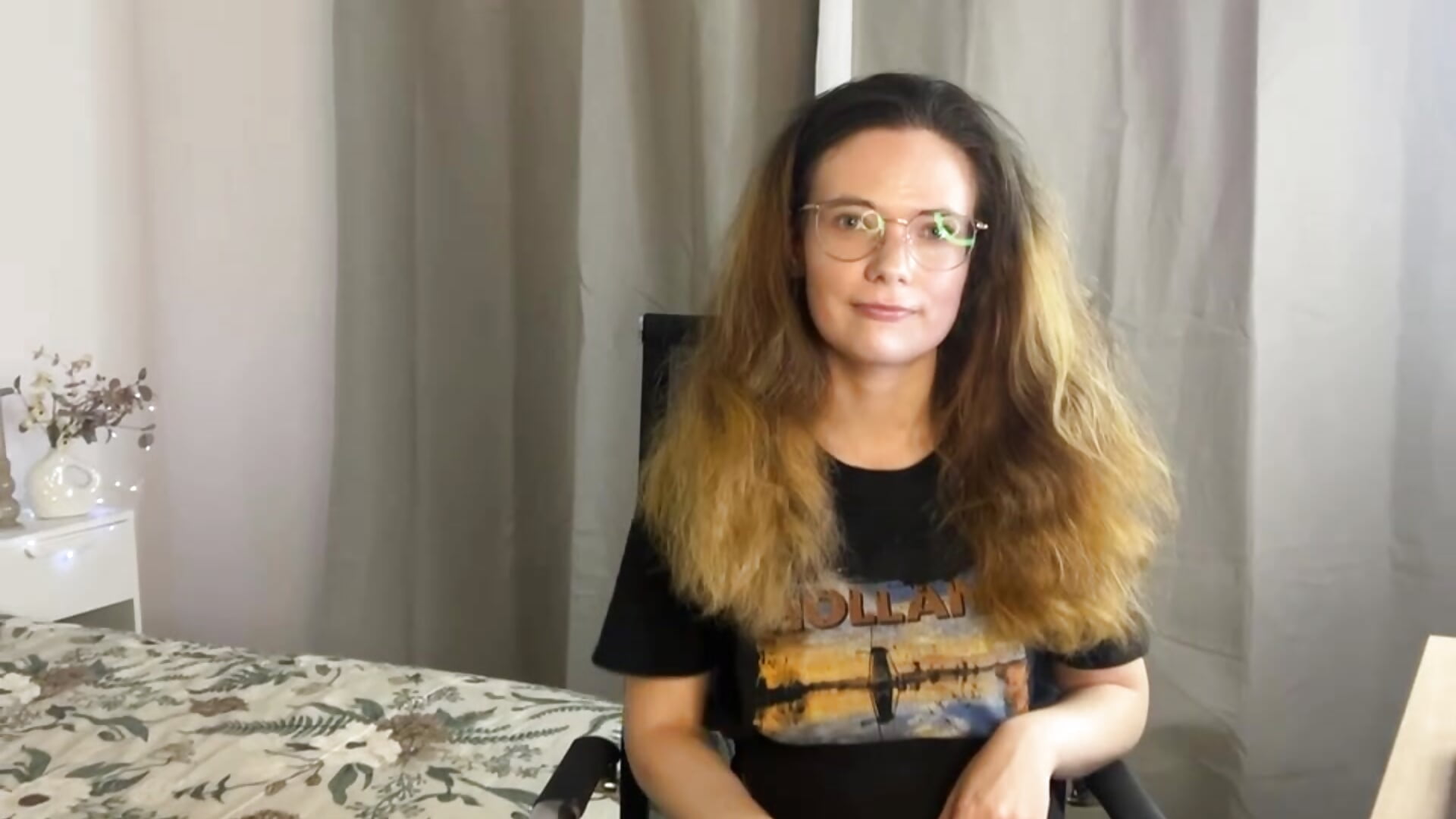 Me - vídeo de la modelo de cam Little_foxx1
