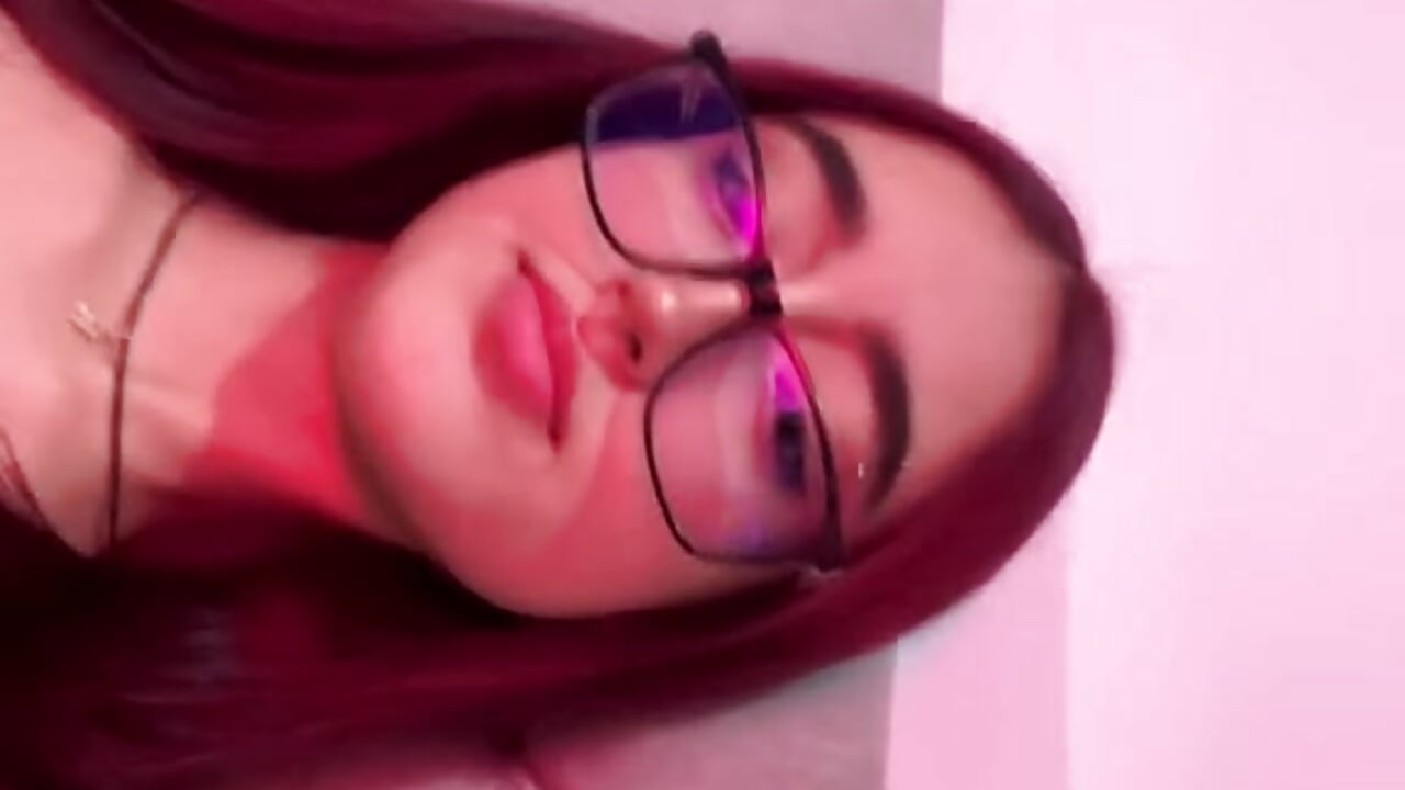 A bit of me - video av SofiaLeal cam model