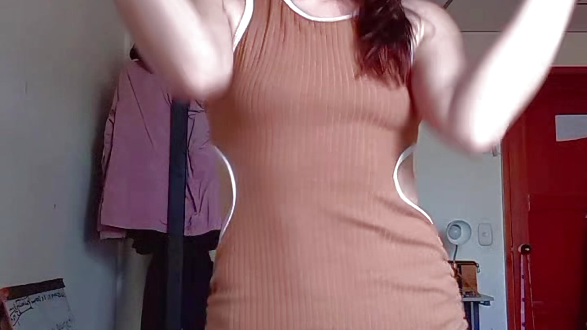 Sexy dance in dreess - video di Jessica_Montes modella di cam