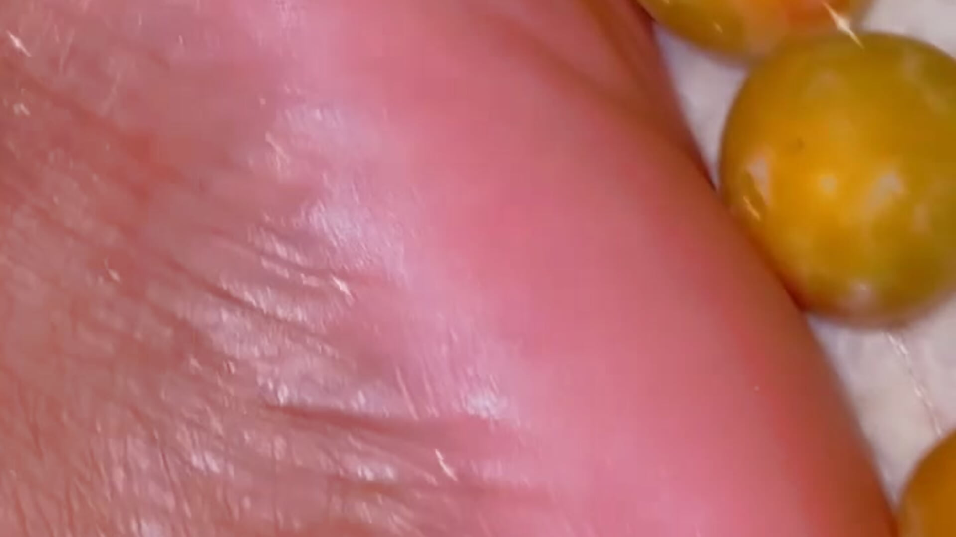 Mirabelle Season 🍑👣 - video by Nayavelours