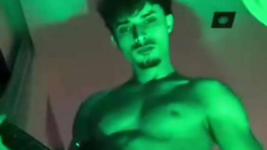 Toca uma para mim 😏 - video by faellDias