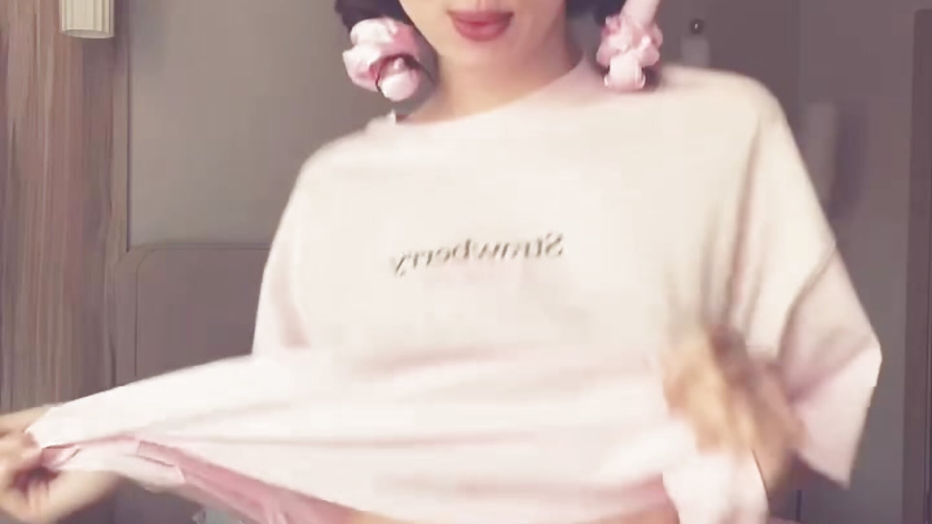 FRENCH - 視頻由 LunarKristy 主播提供